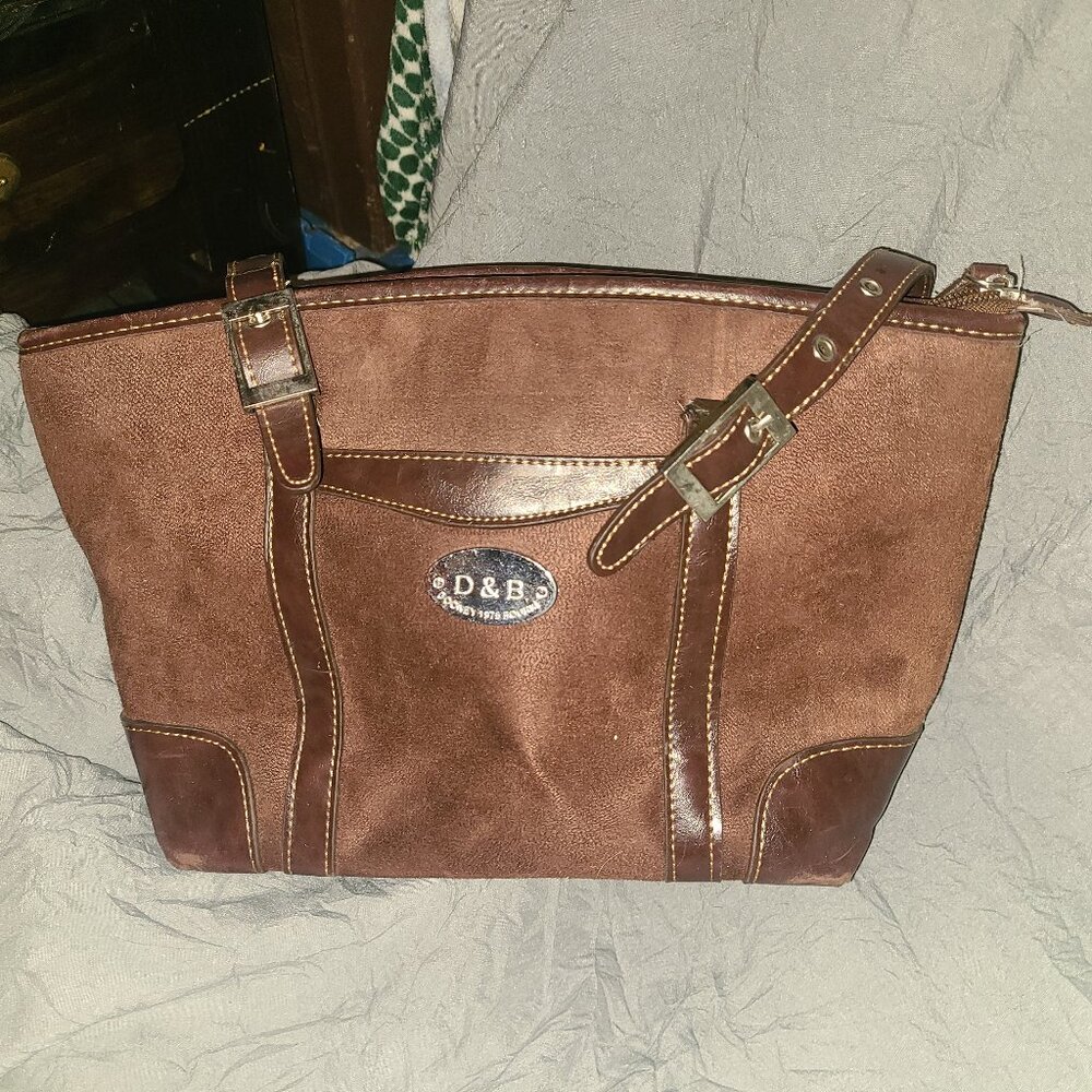 D & B  purse